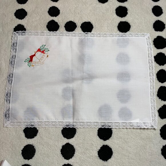 Christmas Vintage Linens Napkins White Holly Candle Bells Holiday Placemat - Picture 4 of 8